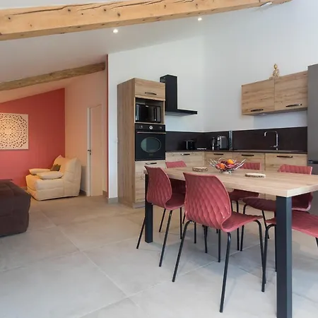 Le Val Des Sens Guest house